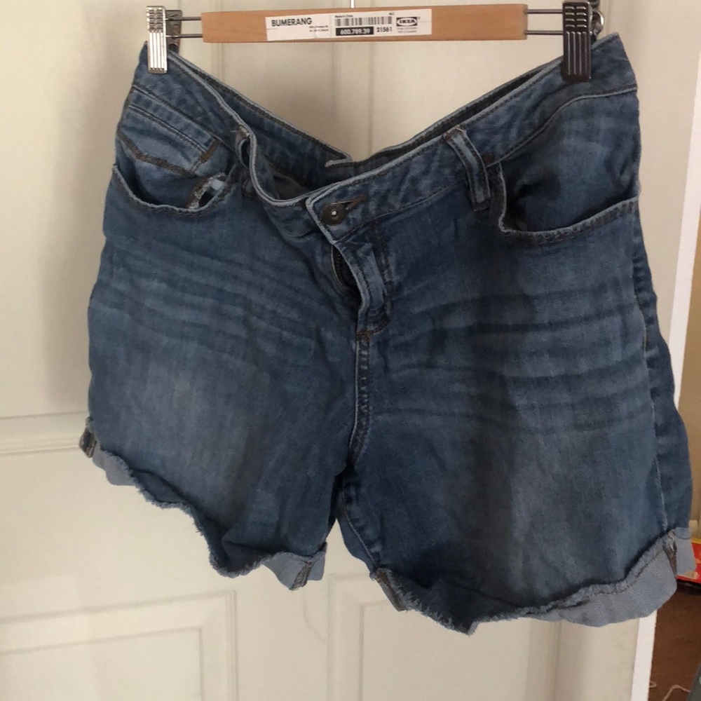Worn a couple times amazing shorts